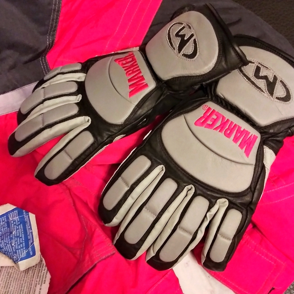 Marker gloves